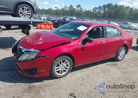 2010 Ford Fusion S из США, поврежденный, VIN 3FAHP0GA6AR180606